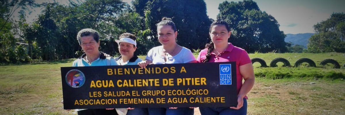 Asociación Femenina de Agua Caliente