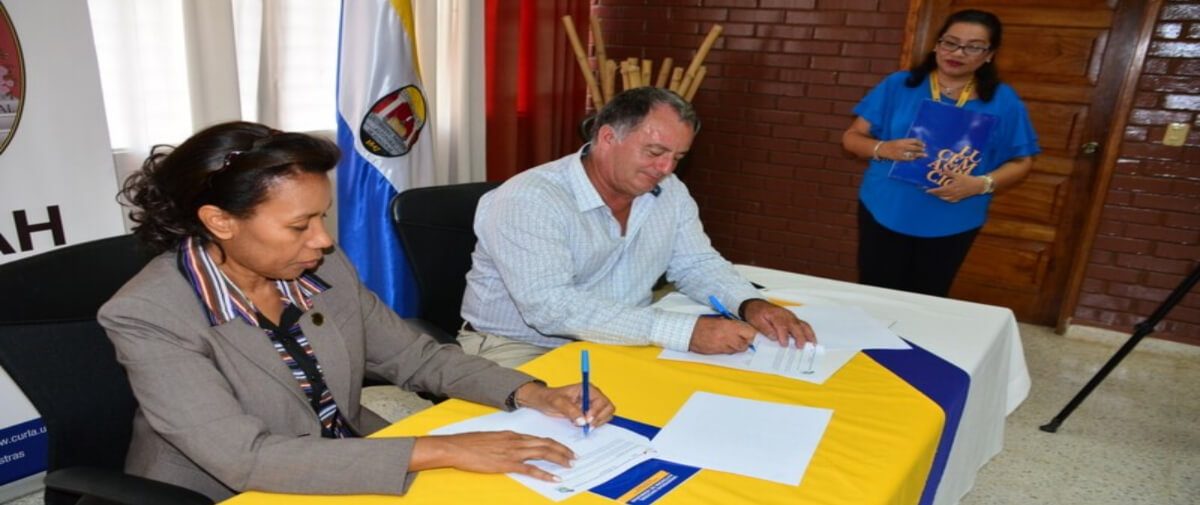 ACICAFOC y Unah-Curla, firman acuerdo para la ejecución del SubProyecto Rehabilitación del Banco De Semillas