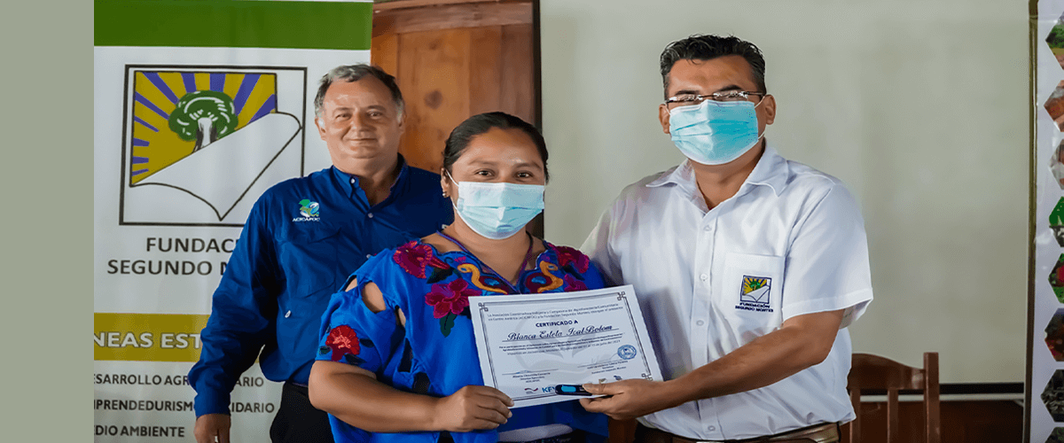Con éxito finalizó el primer diplomado sobre agroecología y agricultura orgánica con enfoque empresarial en Jocoaitique, Morazán, El Salvador