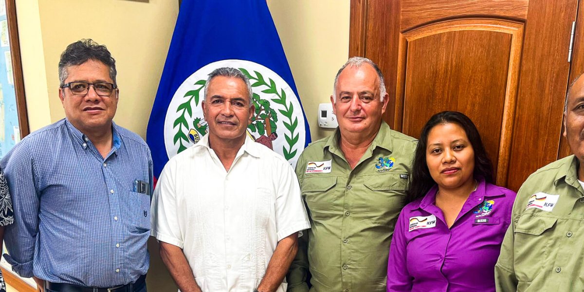 Programa Comunidades Vivas avanza en Belice: Reuniones clave con autoridades y ministerios fortalecen la cooperación