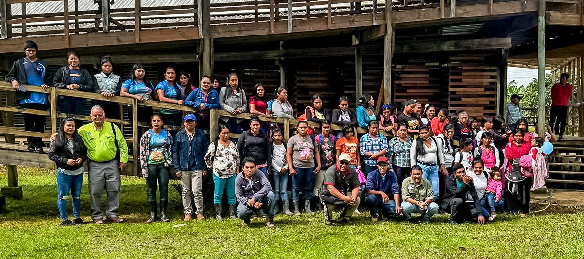 Turrialba: La comunidad de Grano de Oro reafirma su compromiso con el desarrollo sostenible