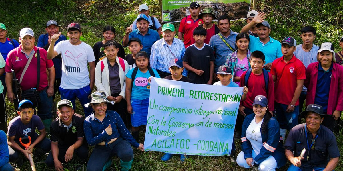 COOBANA R.L. inicia reforestación en el Humedal San San, Panamá, para restaurar ecosistemas y combatir el cambio climático