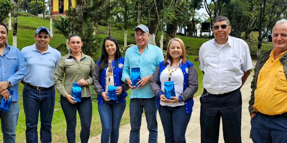 Taller en Honduras busca fortalecer a productores de café y cacao ante normativa europea y gobernanza ambiental