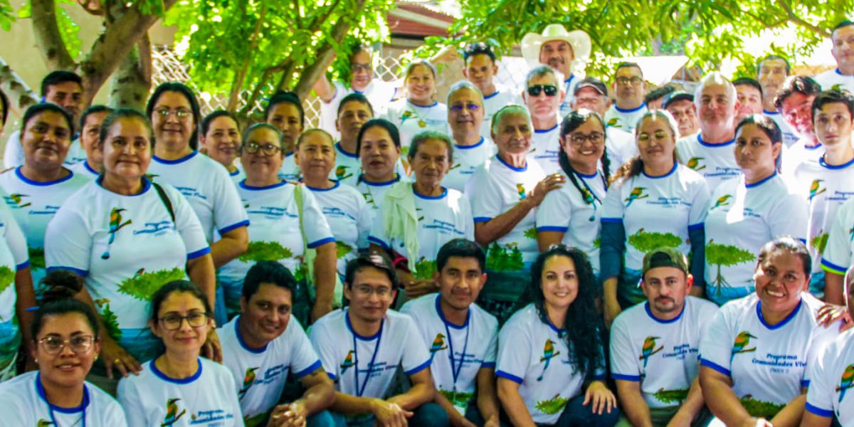 Comunidad Isla Espíritu Santo diseña su futuro en taller participativo con enfoque en desarrollo sostenible