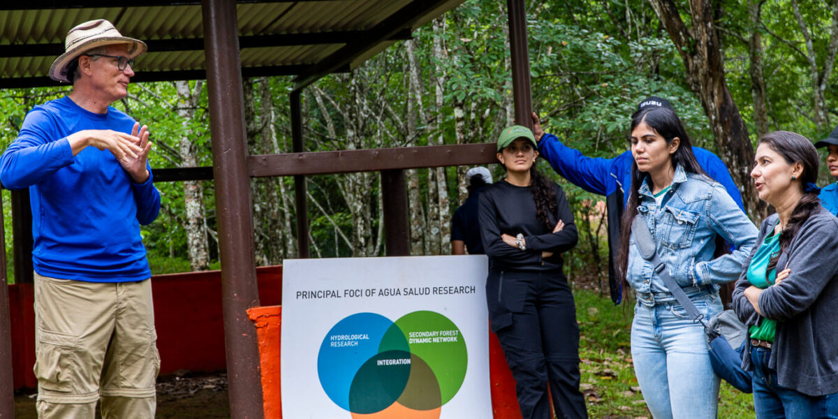 Gira de campo resalta experiencias de restauración ecológica en Panamá