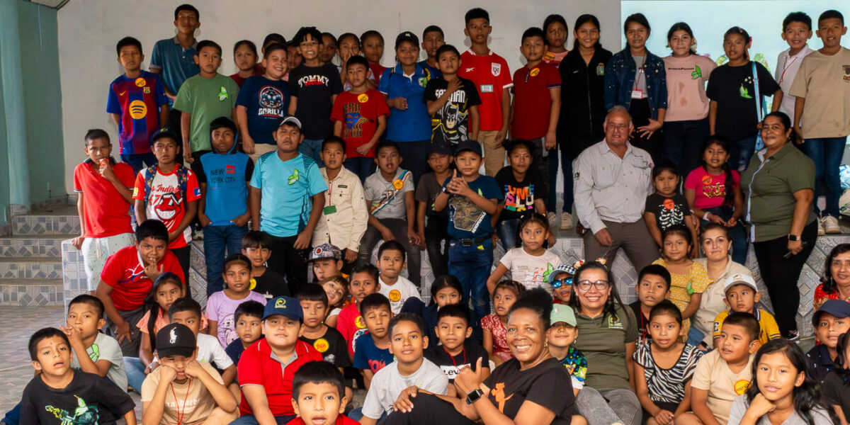Niños participan en la “Eco Aventura Infantil: Plantando Vida, Manos Verdes para un Futuro Mejor”
