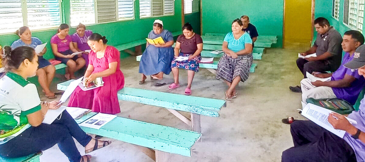 Comunidad Maya Q’eqchi’ de Aguacate avanza en la revisión de su Plan de Conservación y planificación del subproyecto